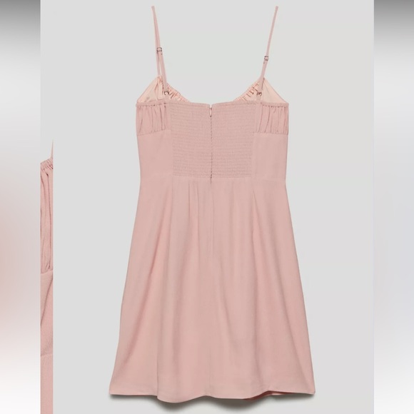 Aritzia Sunday Best Delilah dress in pink - Picture 2 of 3